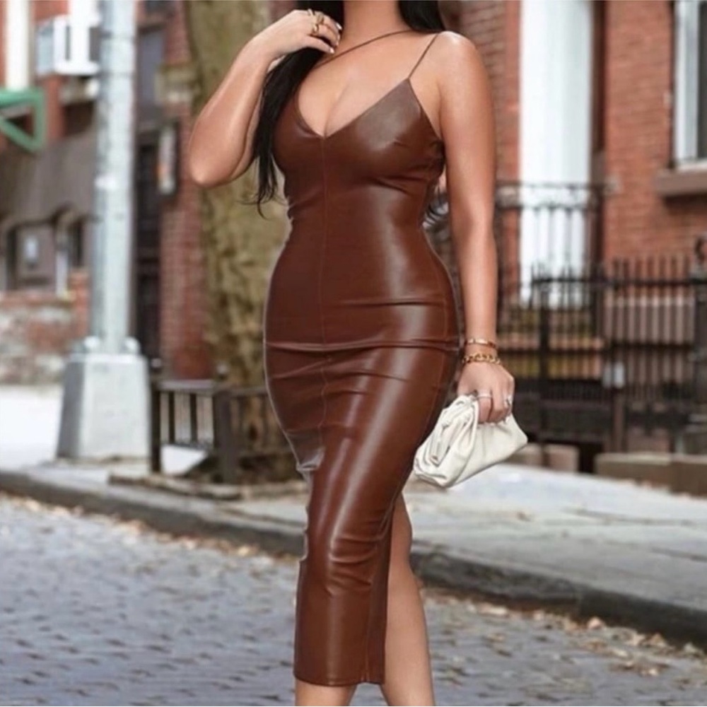 🔥Fashion Nova “Make Air” Faux Leather Midi Dress Size Large NWOT